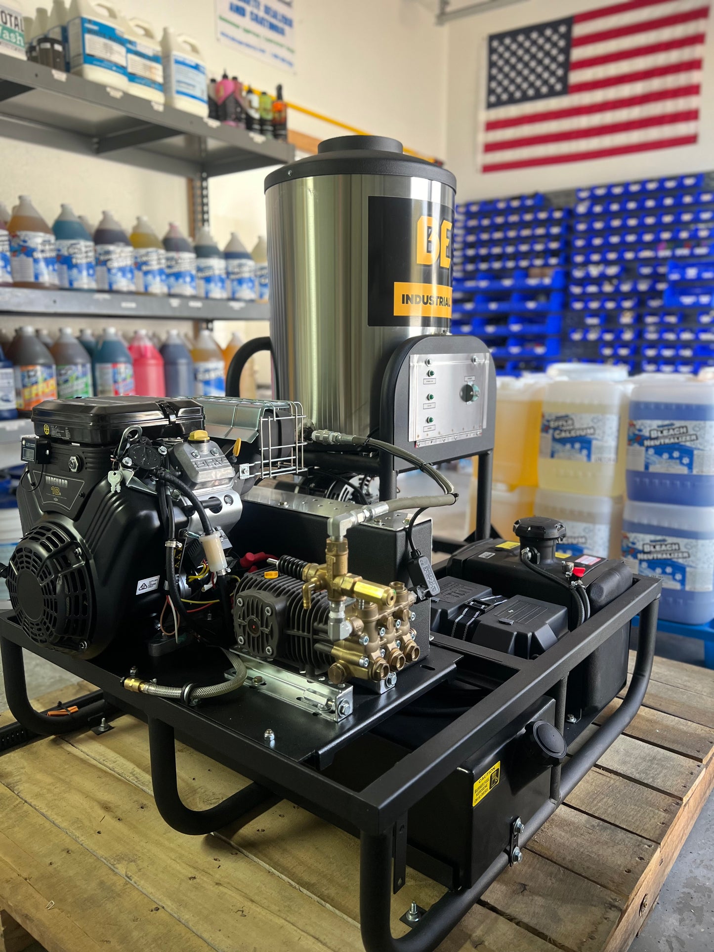 5.5GPM @ 3,000psi Vanguard Comet HOT WATER Pressure Washer
