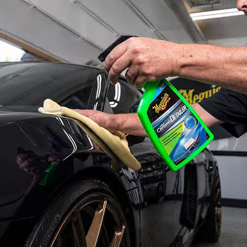 Meguiars G200526 Hybrid Ceramic Detailer 26 oz. Gloss and Protection Spray - 6 Per Case